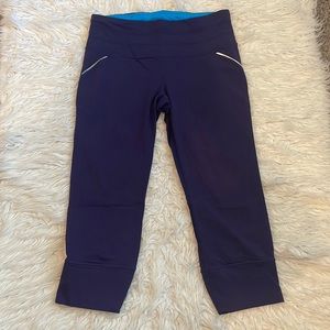 Athleta Cropped Legging, Size M